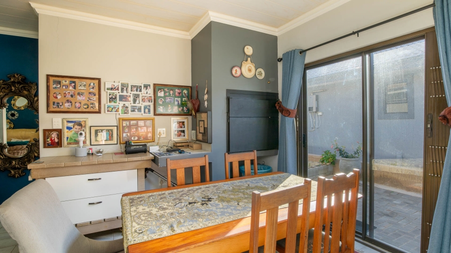 2 Bedroom Property for Sale in Dana Bay Western Cape
